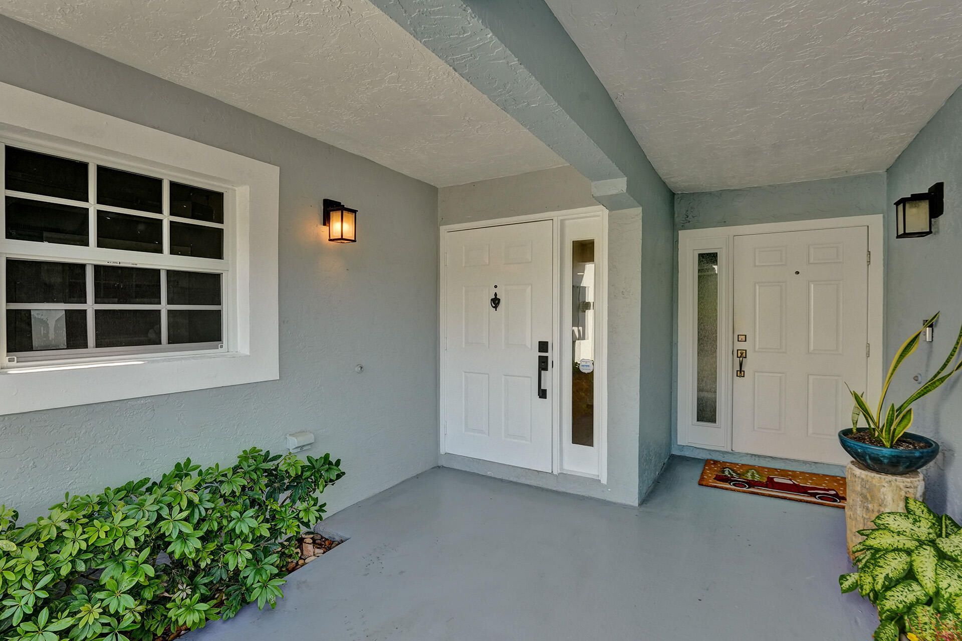 876 Jeffery Street, Boca Raton, FL 33487 Photo