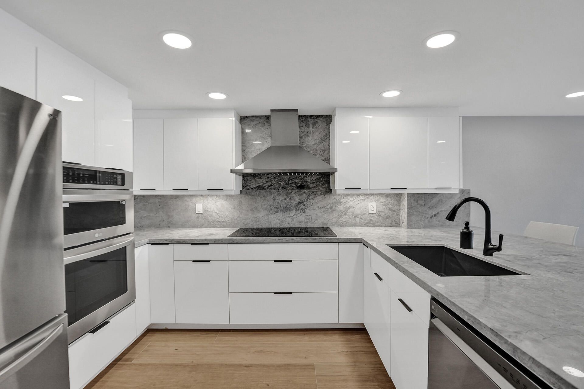 876 Jeffery Street, Boca Raton, FL 33487 Photo