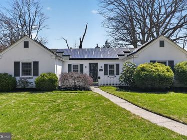 700 HAMILTON STREET, NORRISTOWN, PA 19401