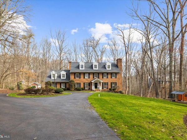 962 COACHWAY, ANNAPOLIS, MD 21401