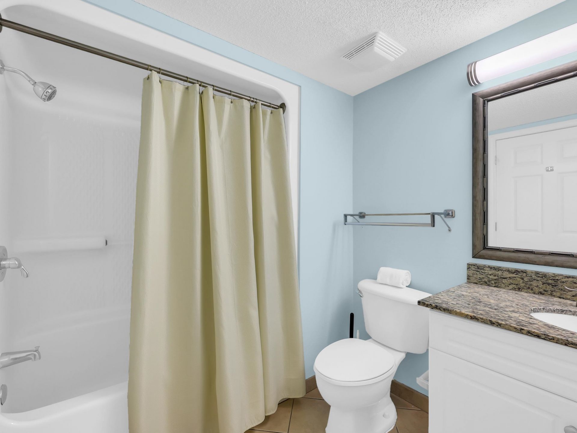 3000 N Ocean Blvd. Photo 20