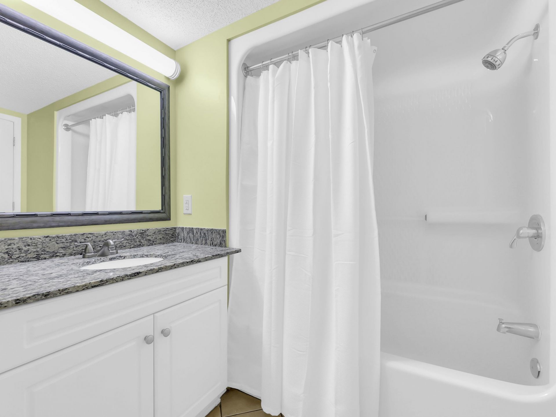 3000 N Ocean Blvd. Photo 21