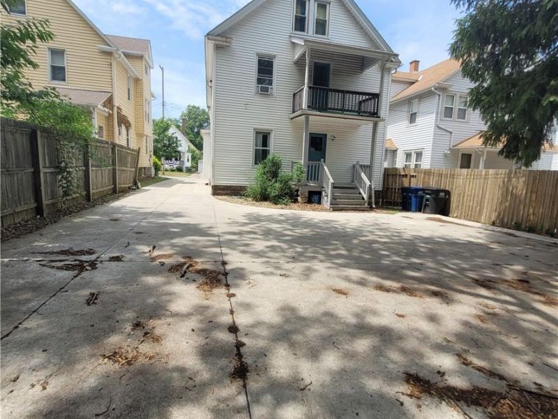 1447 Rosewood Avenue, Lakewood, OH 44107 Photo 2