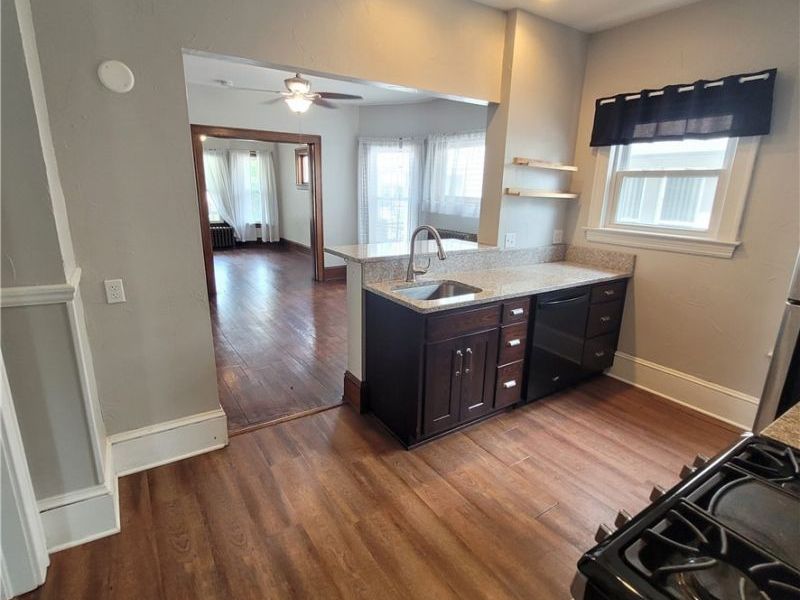 1447 Rosewood Avenue, Lakewood, OH 44107 Photo 4