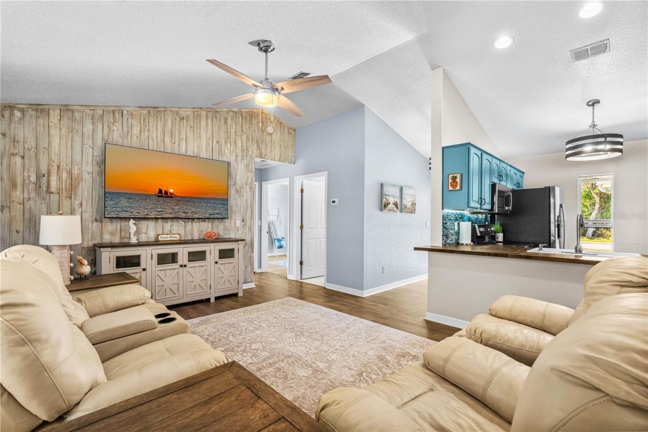 816 S Myrtle Avenue , New Smyrna Beach, FL 32168 Photo