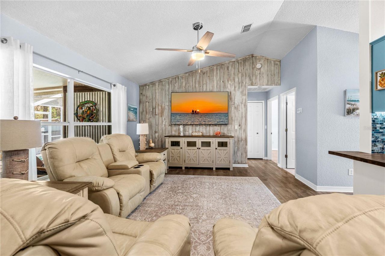 816 S Myrtle Avenue , New Smyrna Beach, FL 32168 Photo