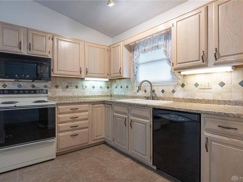 4955 Rosedale Road, Middletown, OH 45042 Photo 6