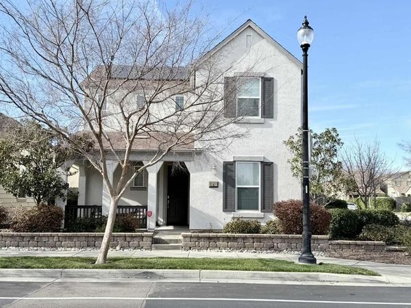 3169 Village Center Drive, Roseville, CA 95747