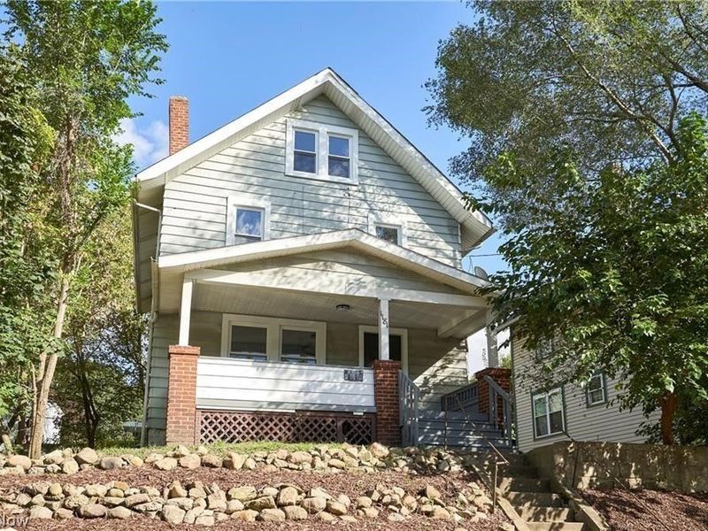 1181 Pondview Avenue, Akron, OH 44305 Photo 2