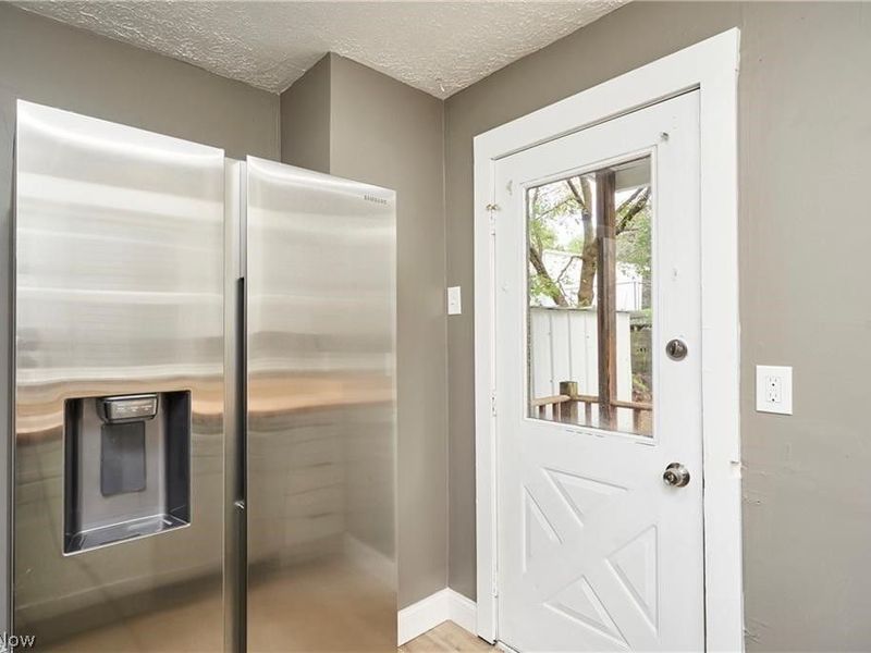 1181 Pondview Avenue, Akron, OH 44305 Photo 7