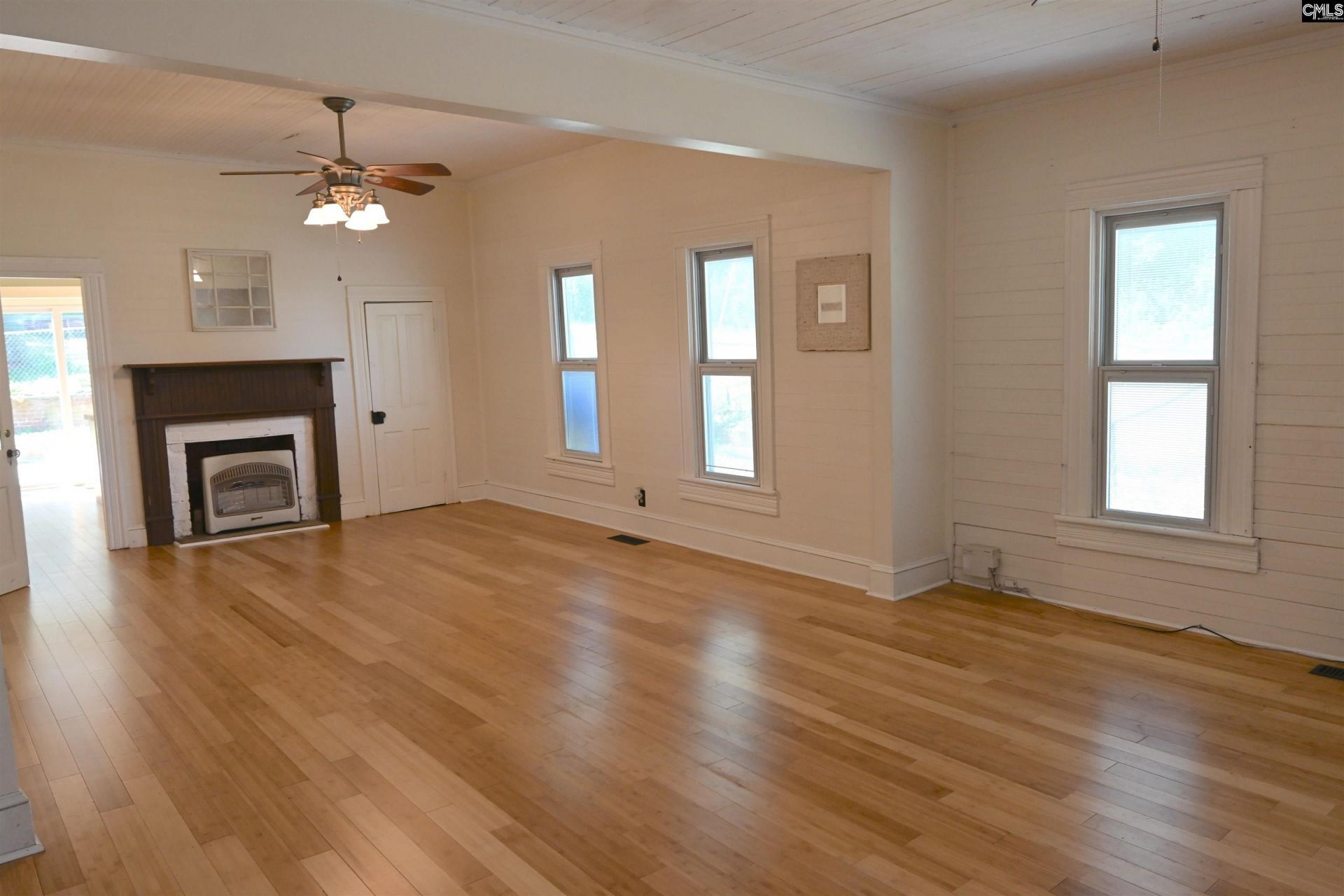 450 Lewie Street  Photo 13