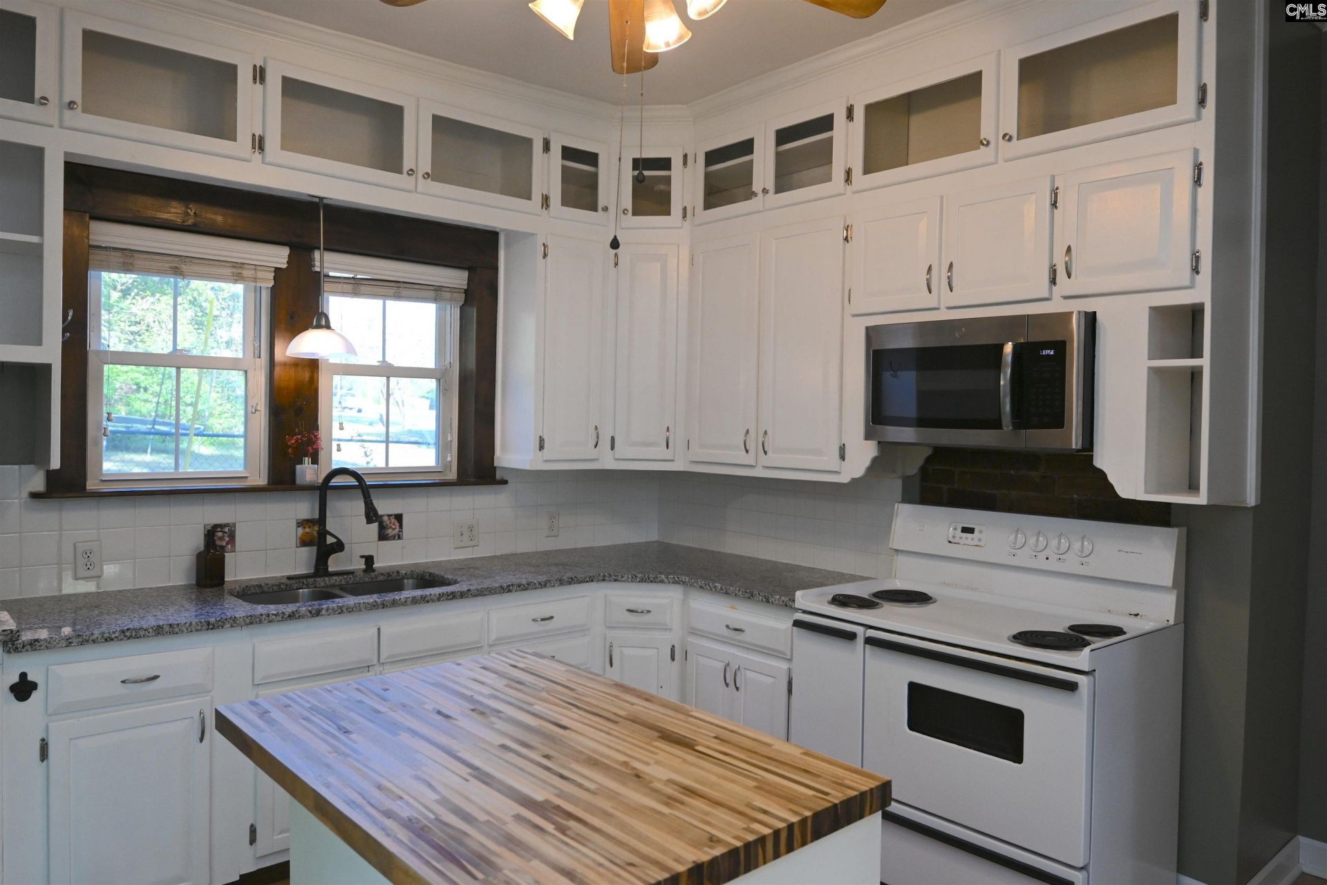 450 Lewie Street  Photo 18