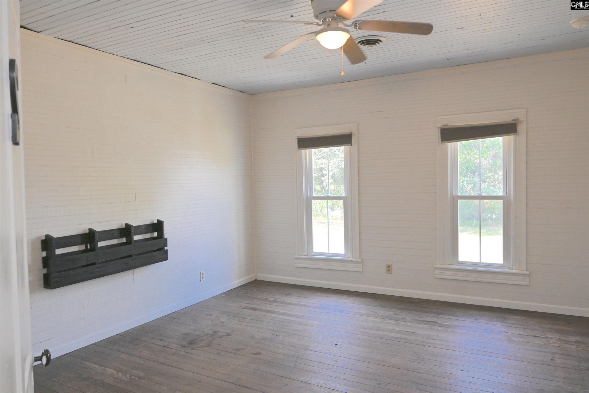 450 Lewie Street  Photo 24