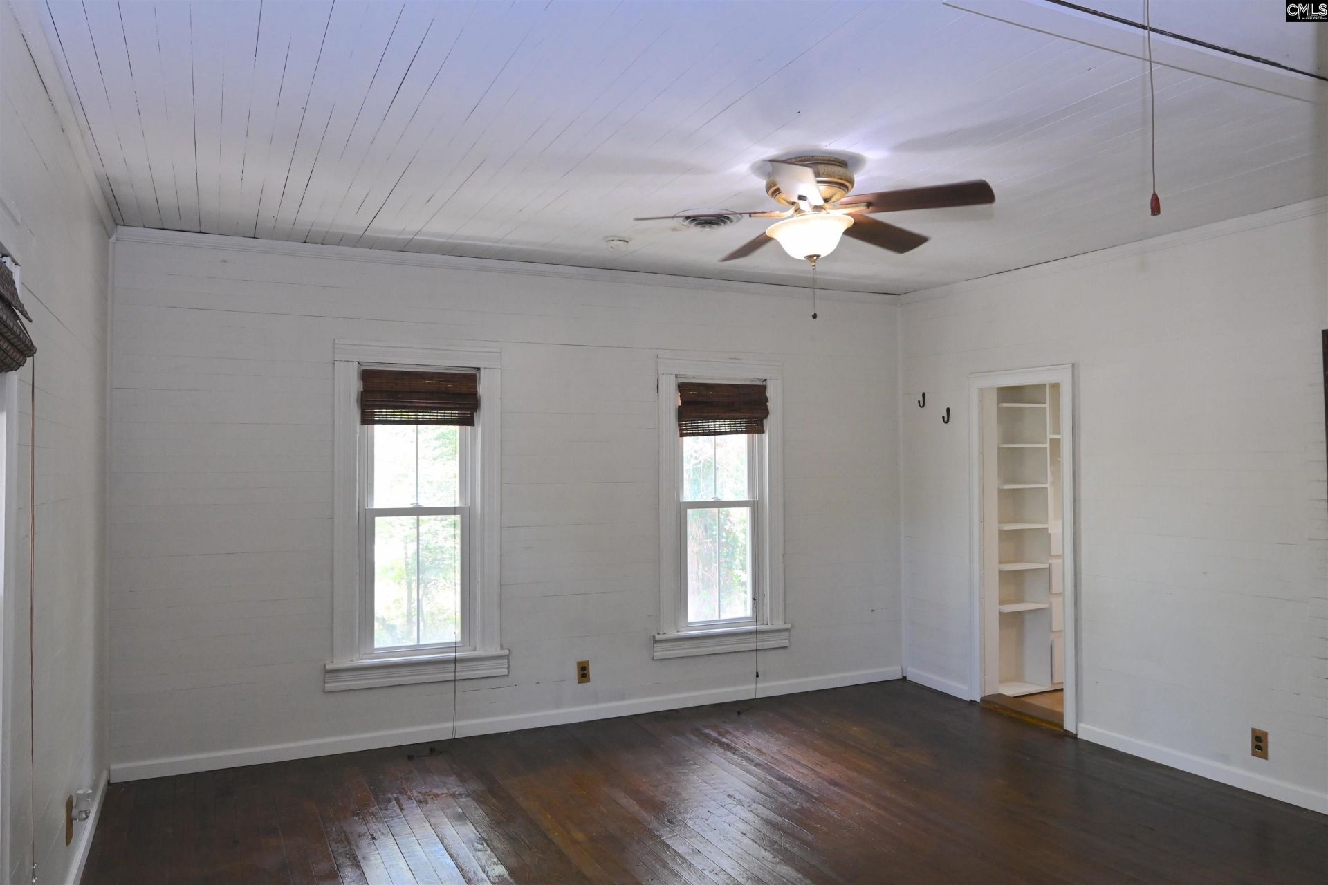 450 Lewie Street  Photo 27