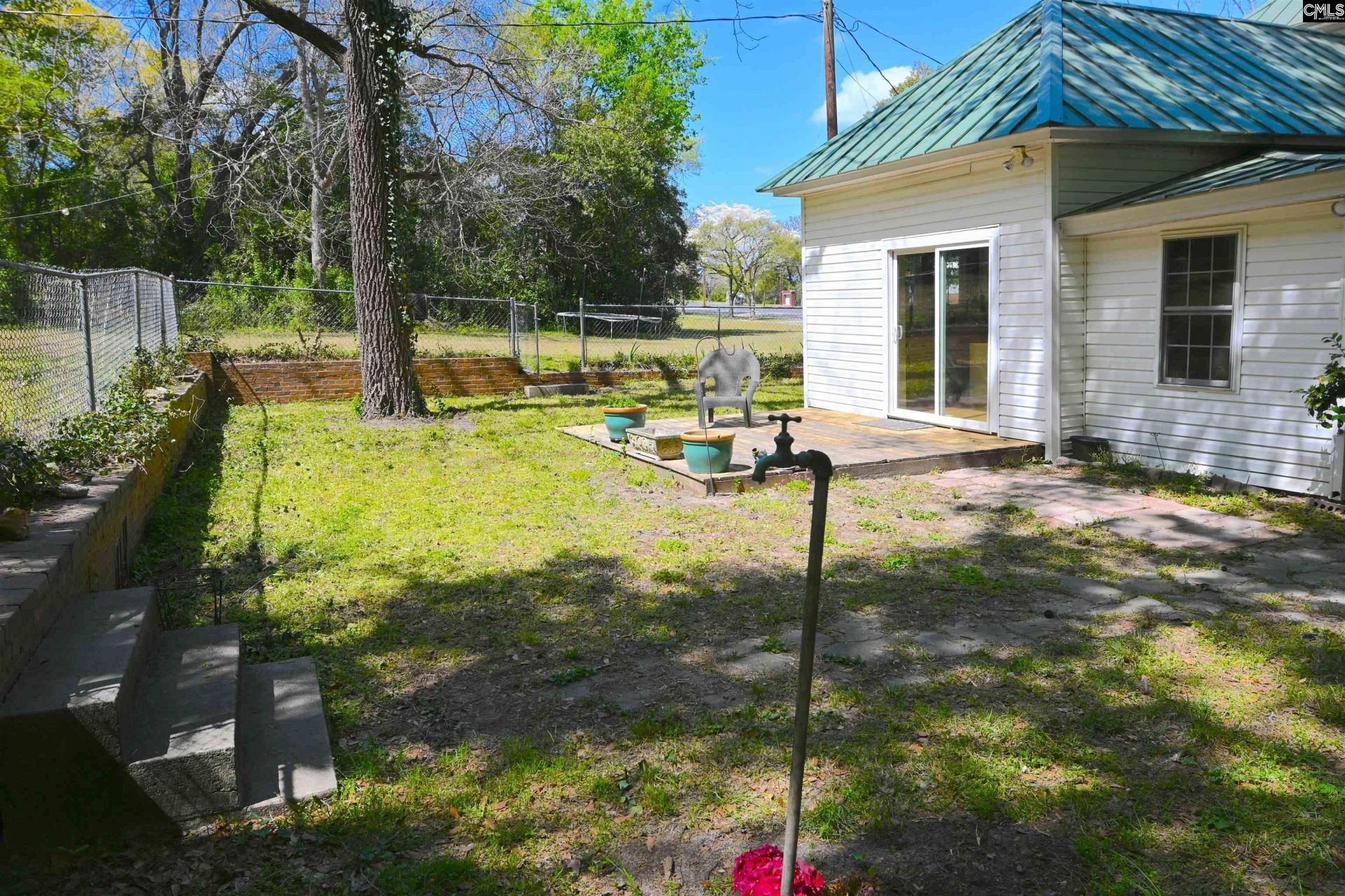 450 Lewie Street  Photo 33