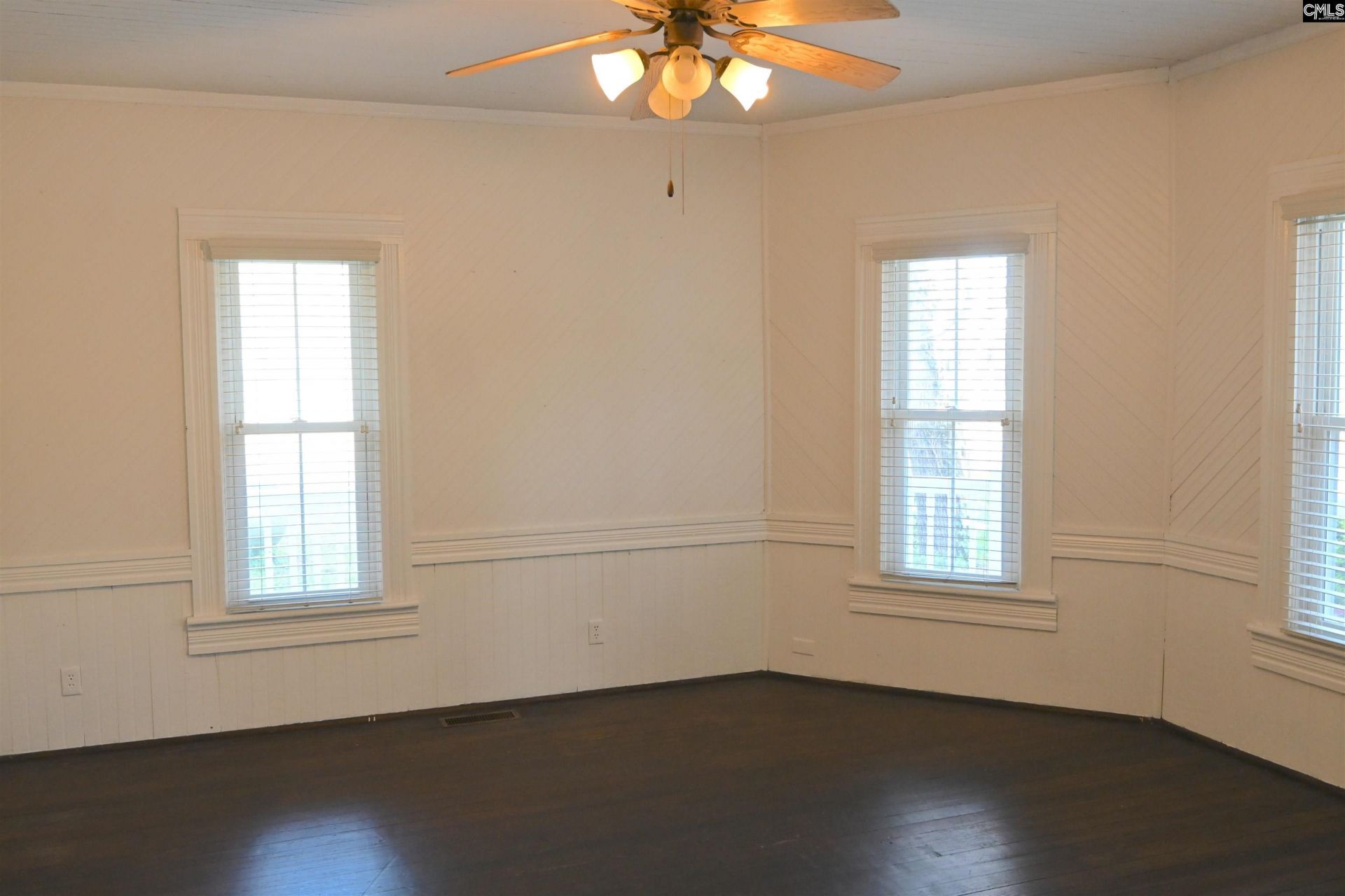 450 Lewie Street  Photo 8