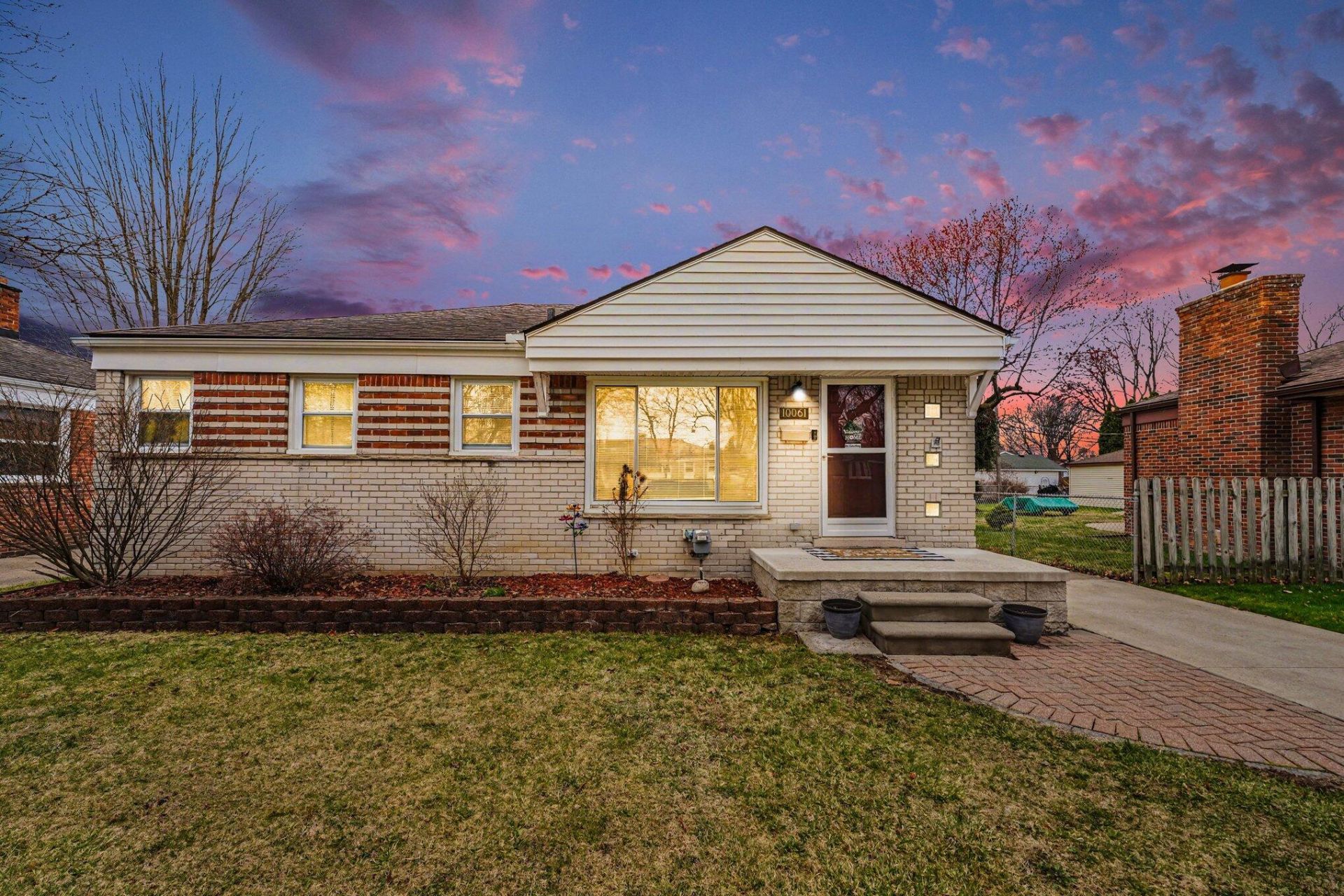 10061 Seltzer Street, Livonia, MI 48150 Main Photo