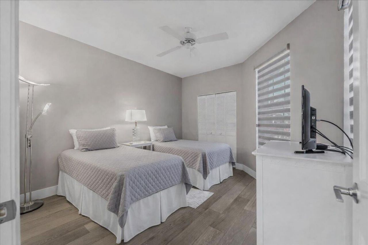 6240 NW 24th Street, Boca Raton, FL 33434 Photo