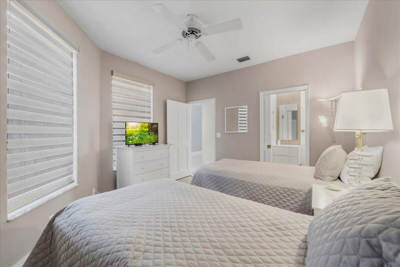 6240 NW 24th Street, Boca Raton, FL 33434 Photo