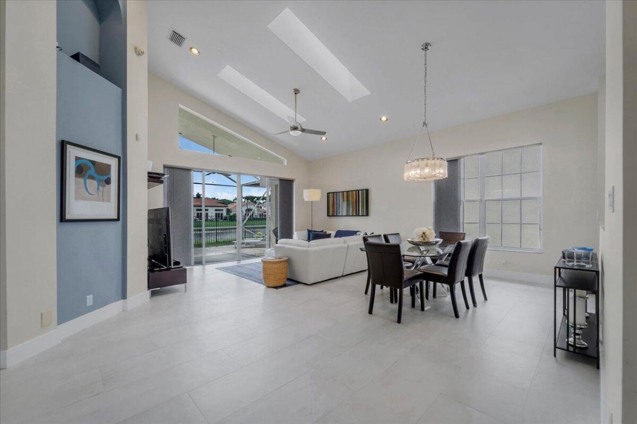 6240 NW 24th Street, Boca Raton, FL 33434 Photo