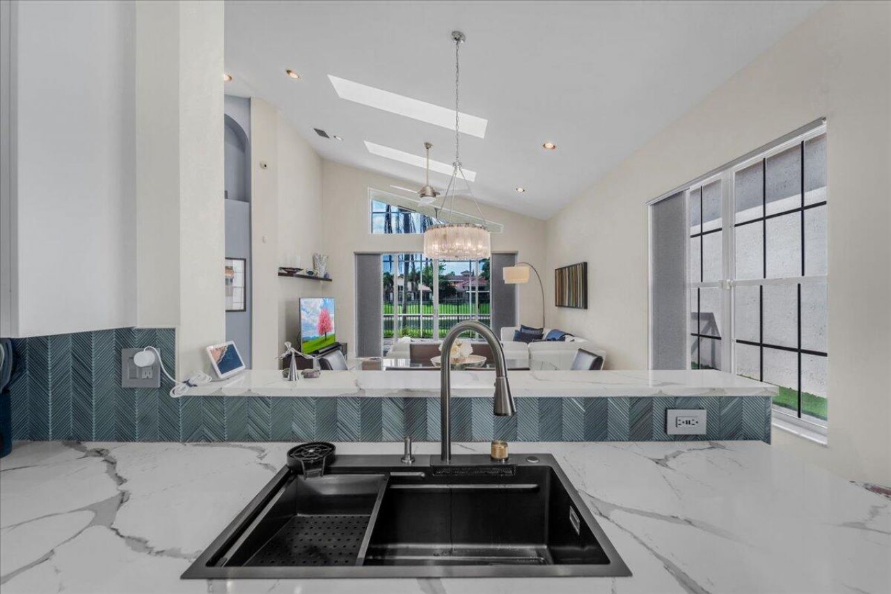 6240 NW 24th Street, Boca Raton, FL 33434 Photo