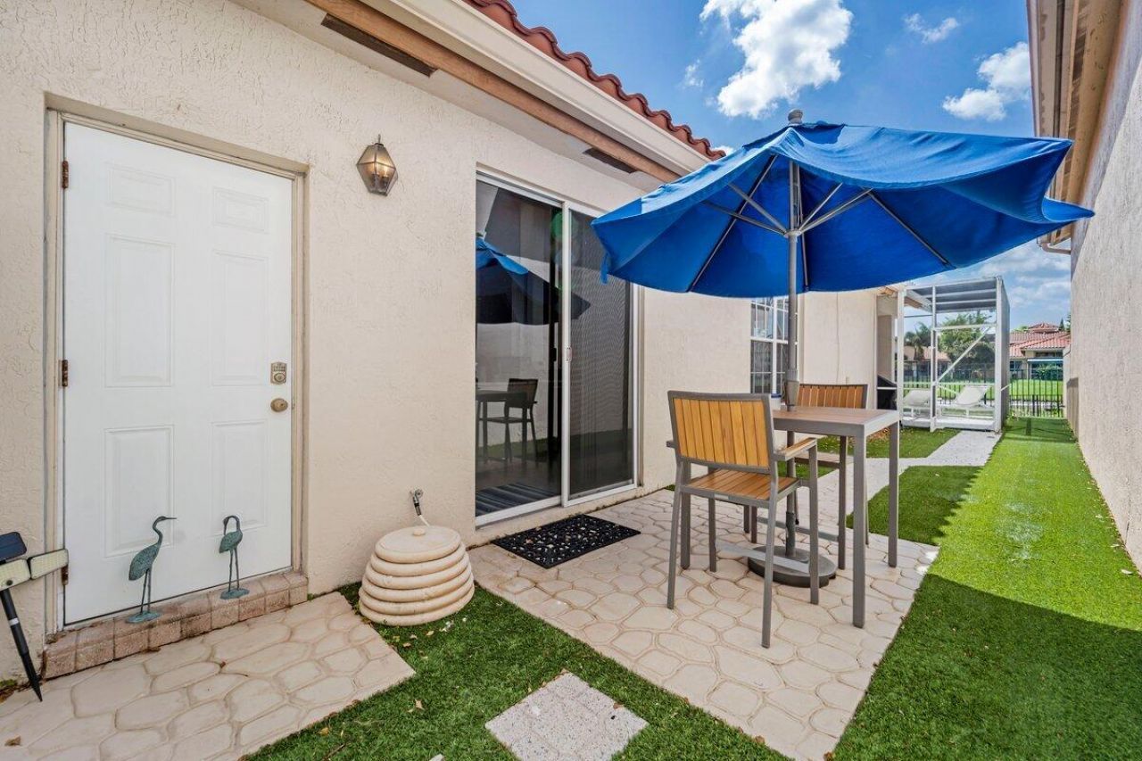 6240 NW 24th Street, Boca Raton, FL 33434 Photo