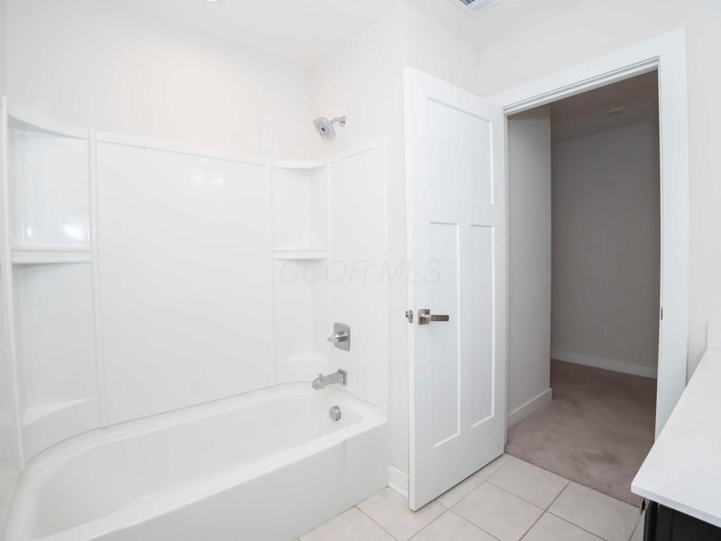 225 Messenger Way, Lewis Center, OH 43035 Photo 40