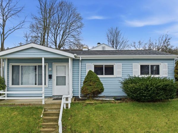 2611 Delaware Street, Mishawaka, IN 46544