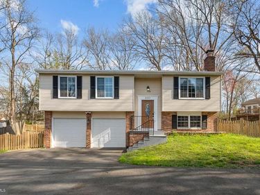 8463 YELLOW LEAF COURT, SPRINGFIELD, VA 22153