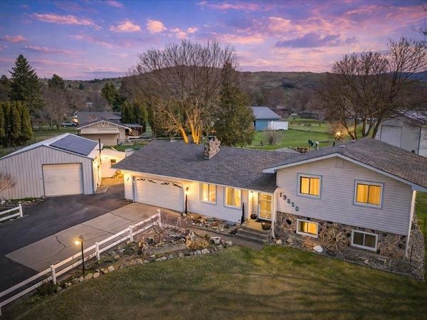 19820 E Micaview Ave, Greenacres, WA 99016