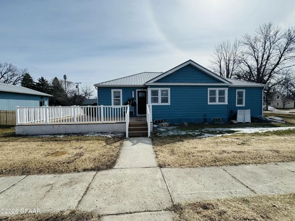 219 MAIN Street , McVille, ND 58254
