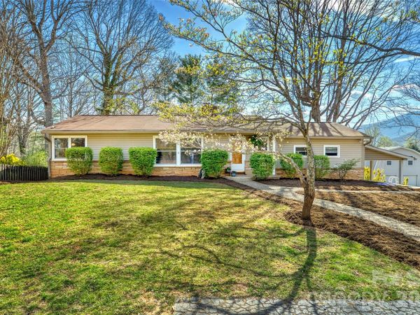 316 Wilson Avenue, Swannanoa, NC 28778