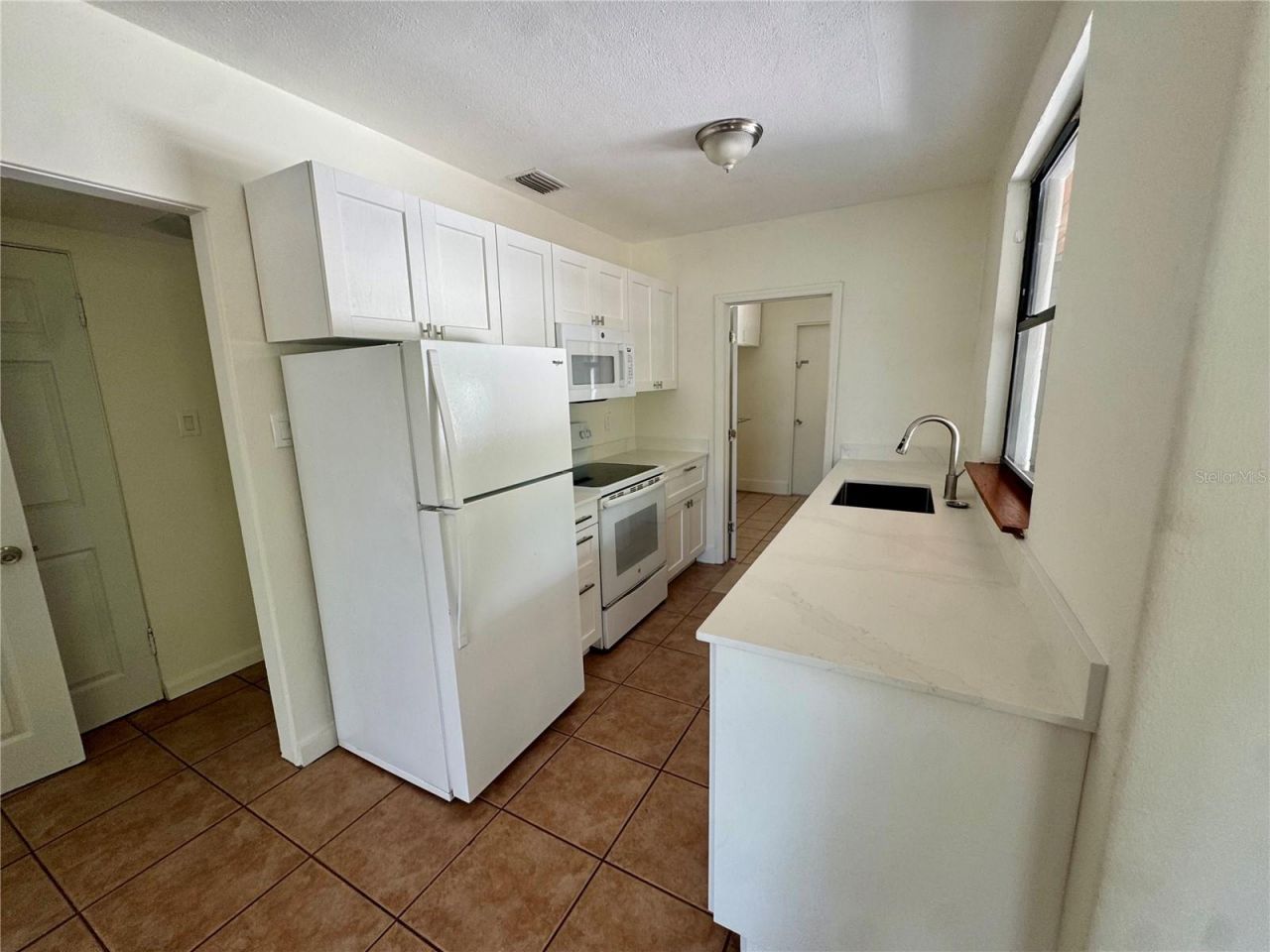 2107 Chippawa Place , Sarasota, FL 34234 Photo