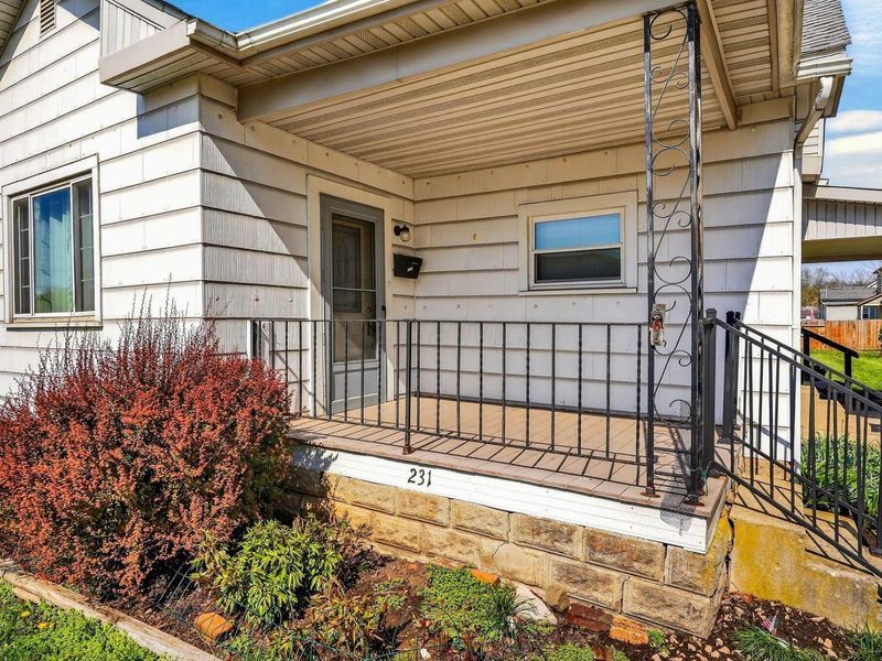 231 Gallagher Avenue, Logan, OH 43138 Photo 4