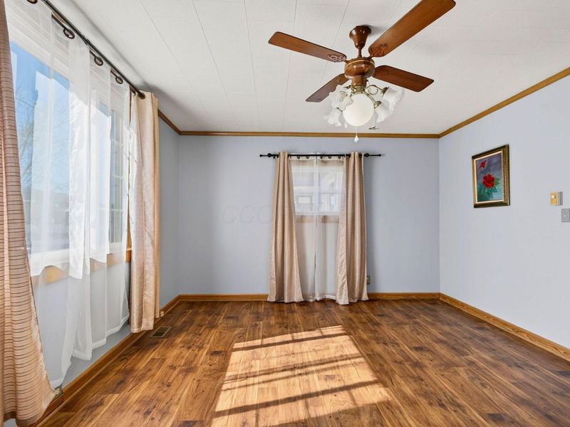 231 Gallagher Avenue, Logan, OH 43138 Photo 9