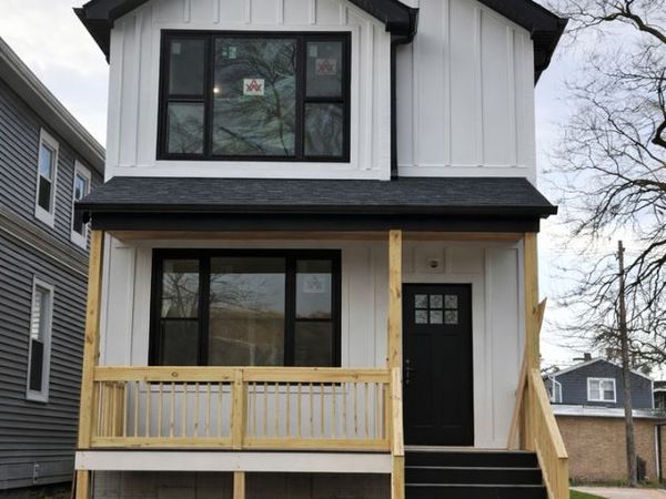 5509 W Haddon Avenue, Chicago, IL 60651