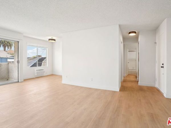 1352 S Carmelina Avenue, Unit 308, Los Angeles, CA 90025