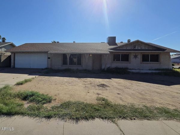 5327 N 40TH Lane, Phoenix, AZ 85019