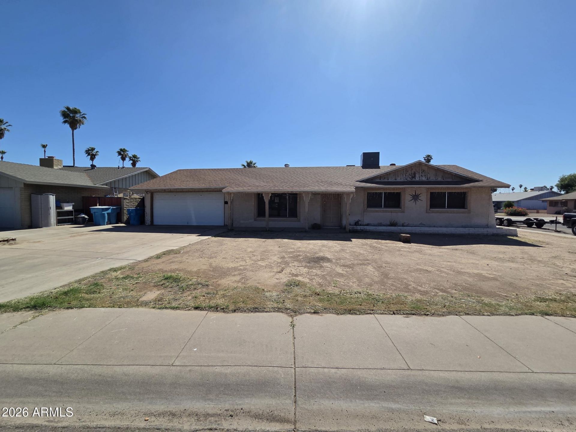 5327 N 40th Lane, Phoenix, AZ 85019 Main Photo