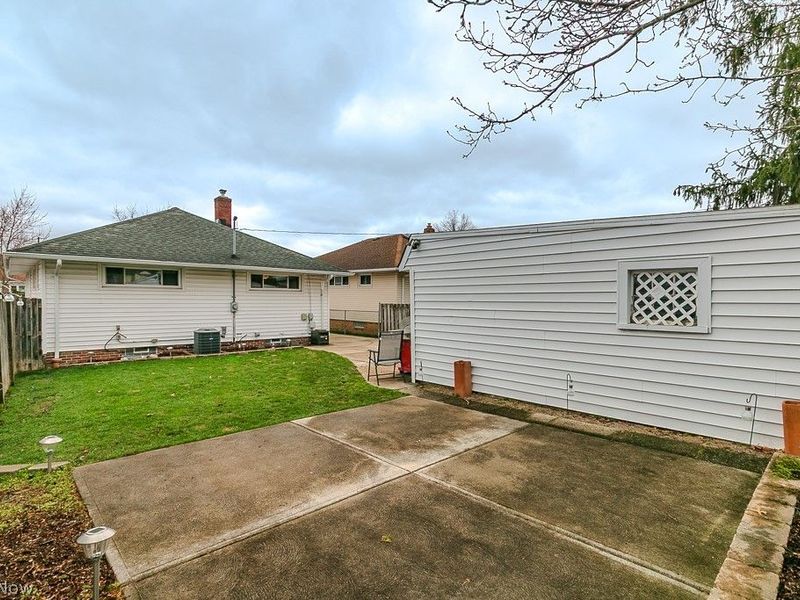 8325 Kenton Avenue, Parma, OH 44129 Photo 29