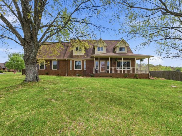 812 Ridgetop Dr, Mount Juliet, TN 37122