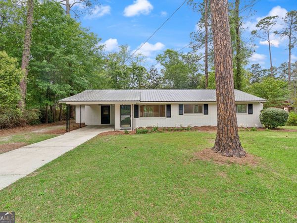 147 Greenwood Street, Jesup, GA 31545