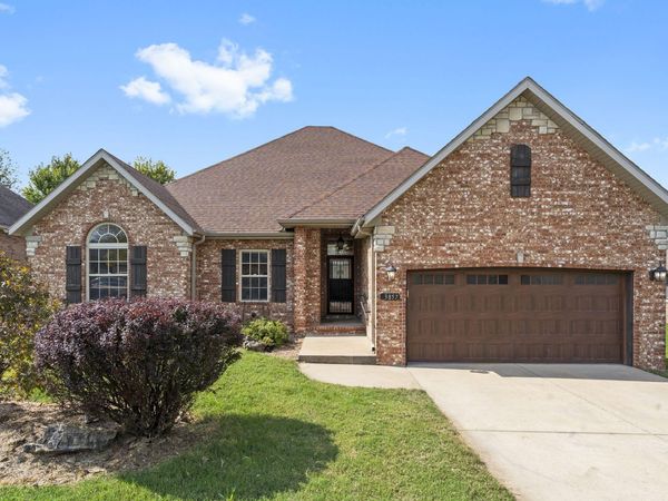 3857 N Sheedy Avenue , Springfield, MO 65803