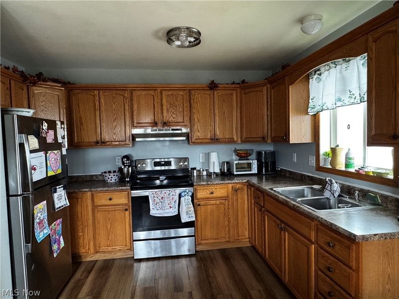 546 Cemetery Street, Coshocton, OH 43812 Photo 9