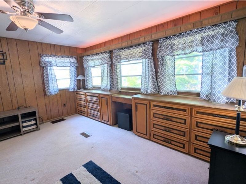 4017 Lake Road, Unit 17, Conneaut, OH 44030 Photo 18