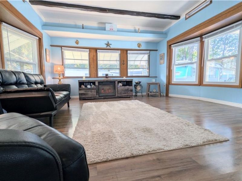 4017 Lake Road, Unit 17, Conneaut, OH 44030 Photo 7