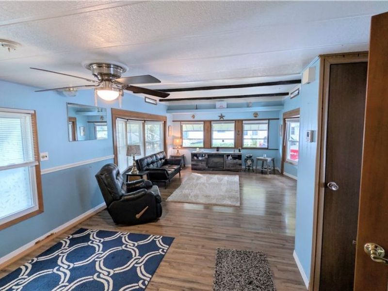 4017 Lake Road, Unit 17, Conneaut, OH 44030 Photo 9