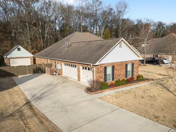 345 Northlake Drive, Meridianville, AL 35759