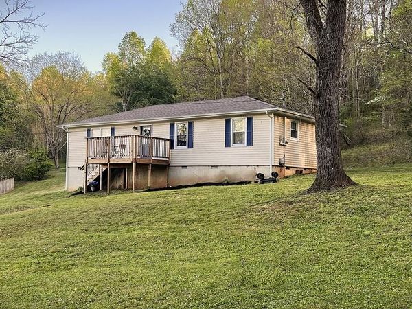 729 Jefferson Avenue, Sparta, TN 38583