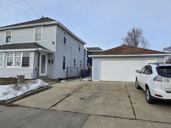 855 Adams Street SE, Grand Rapids, MI 49507